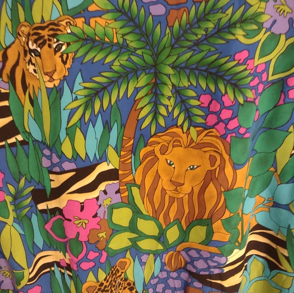 🐅 Vintage Lion and cubs tropical print top by Spenser Jeremy - Picture 6 of 8